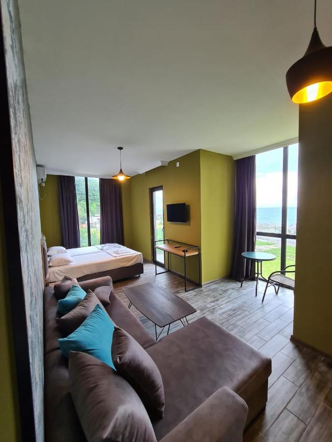 Casa Del Mar Hotel Kvariati Eksteriør billede